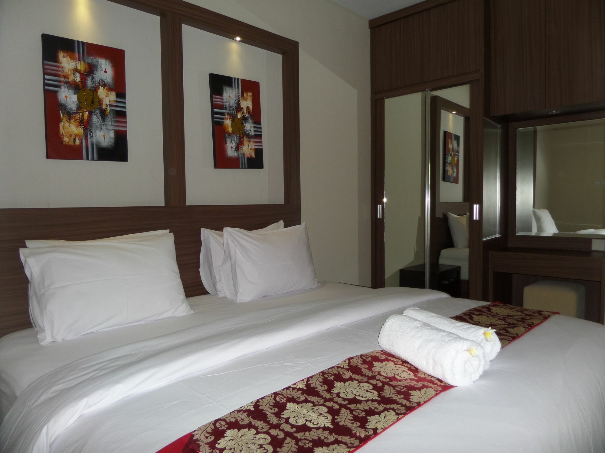 Royal Majesty Villas Kuta Lombok Esterno foto