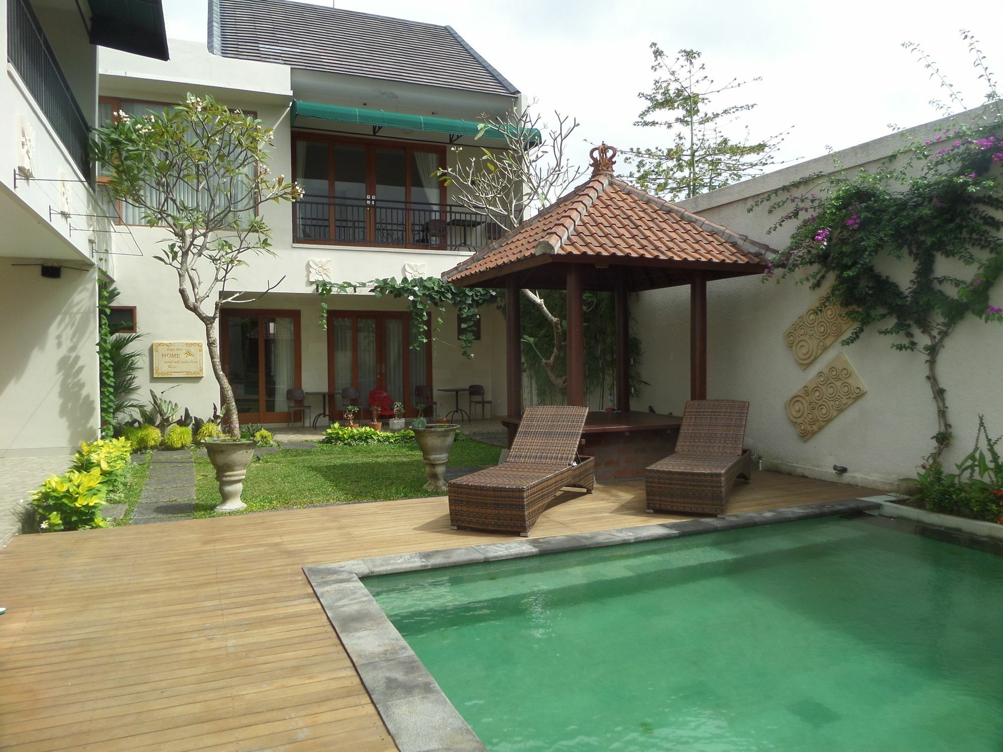 Royal Majesty Villas Kuta Lombok Esterno foto