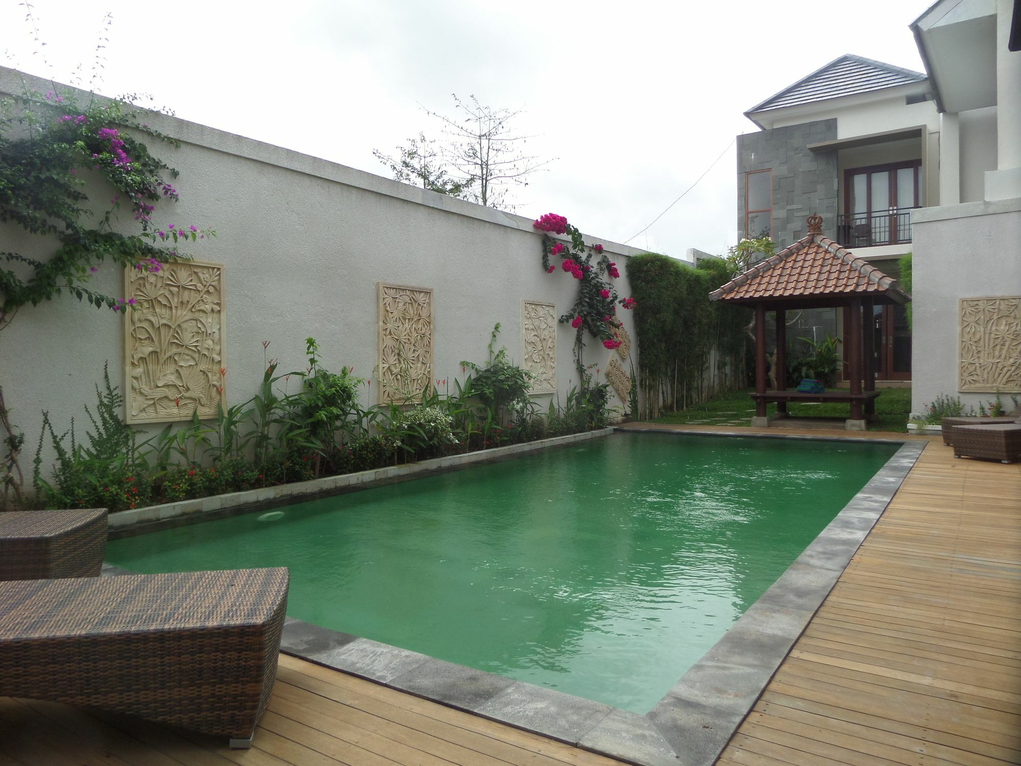 Royal Majesty Villas Kuta Lombok Esterno foto